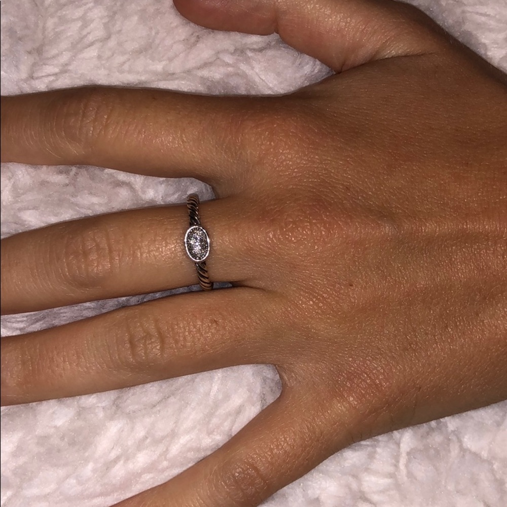 AUTHENTIC Petite Pave Oval Ring with diamonds